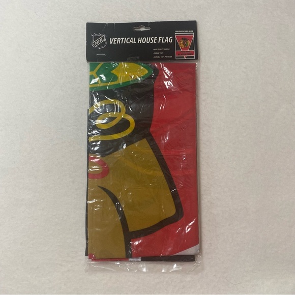 Chicago Blackhawks 1‎ Sided 28x40 House Banner NHL Sign Flag Wall Cave NEW - Picture 2 of 3